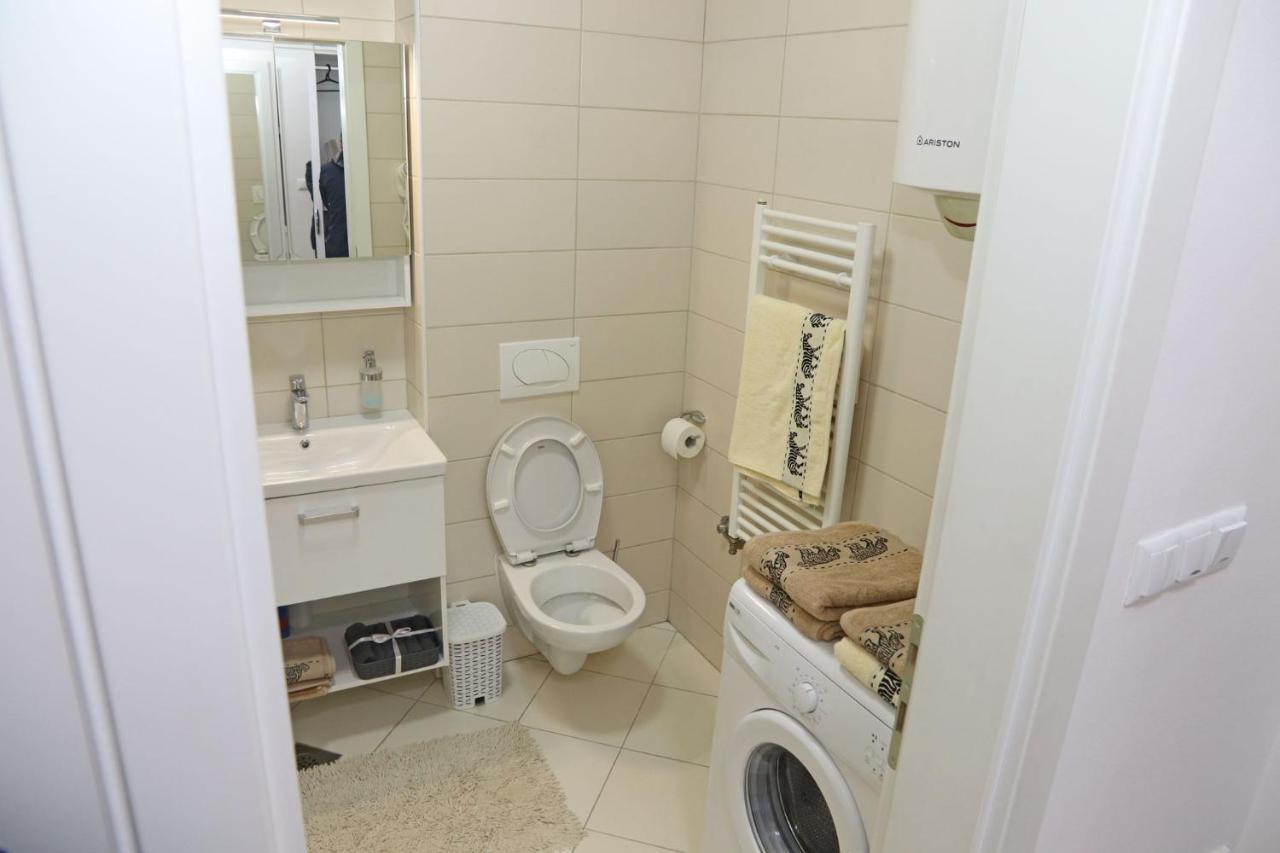 Apartment Cecovic - Mellain توزلا المظهر الخارجي الصورة